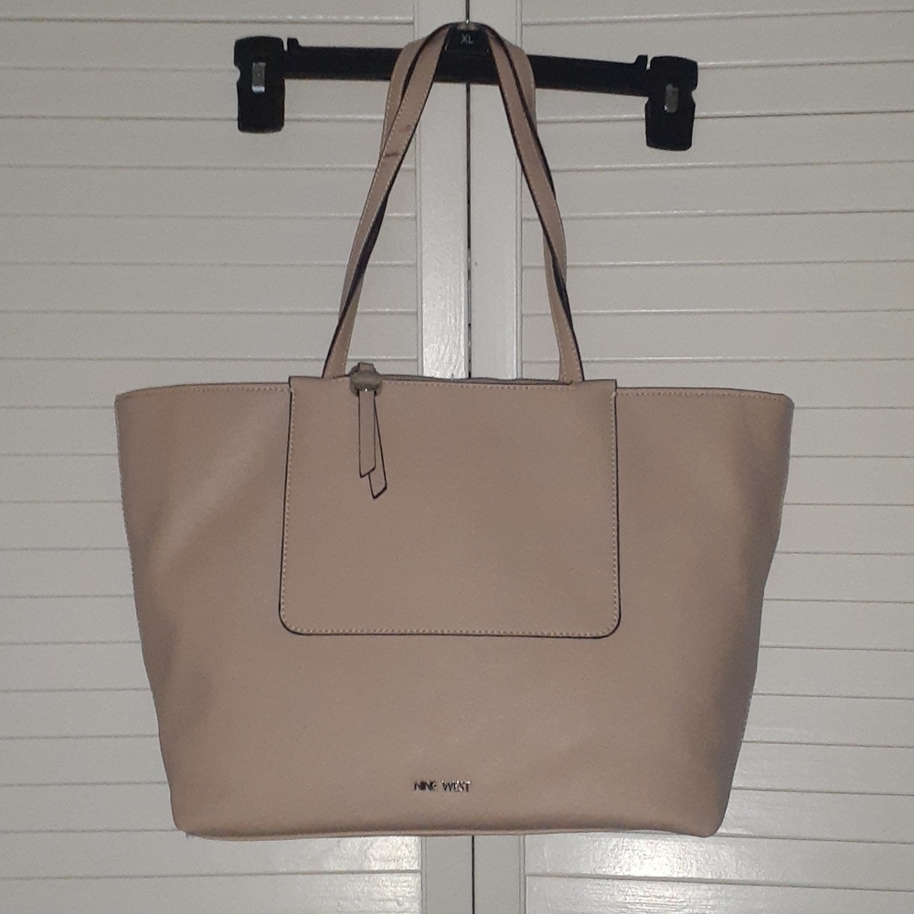 Nine west blush color Purse